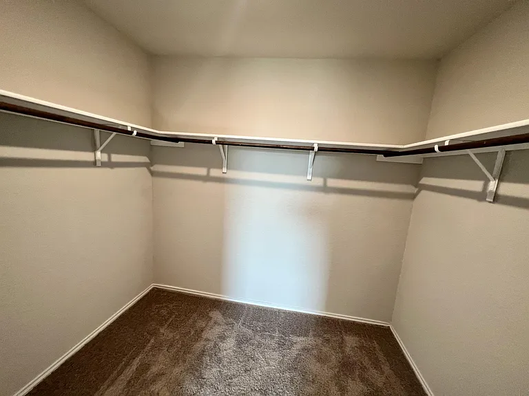 2824 Rosefinch — Photo 18