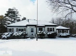 14952 Chandler Rd, Bath, MI 48808