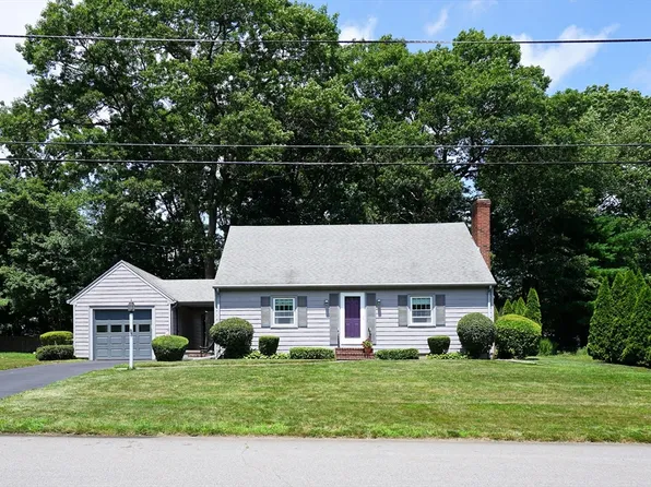 85 Calvin Rd, North Attleboro, MA 02760