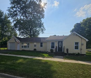 900 Charles St, Aurora, IL, 60506
