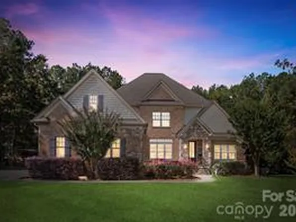 1045 Adkins Rd, Hickory Grove, SC 29717