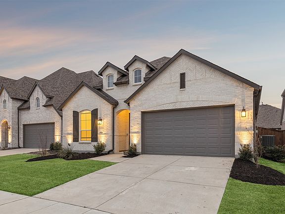 2nd image of 1144 Saddle Ridge Dr