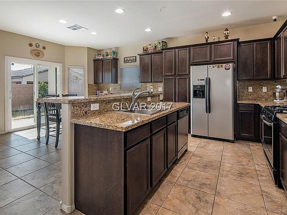 3rd image of 109 Ave Marina Ave