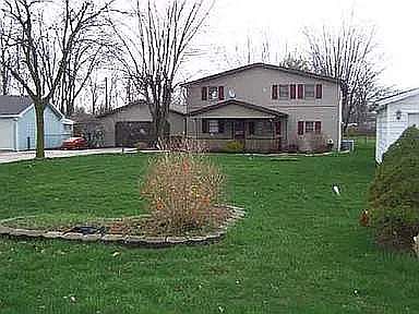 2nd image of 5328 Lake Dr