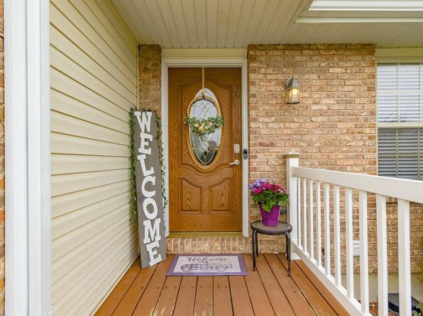 5002 Maple Leaf Dr, Columbia, MO 65201