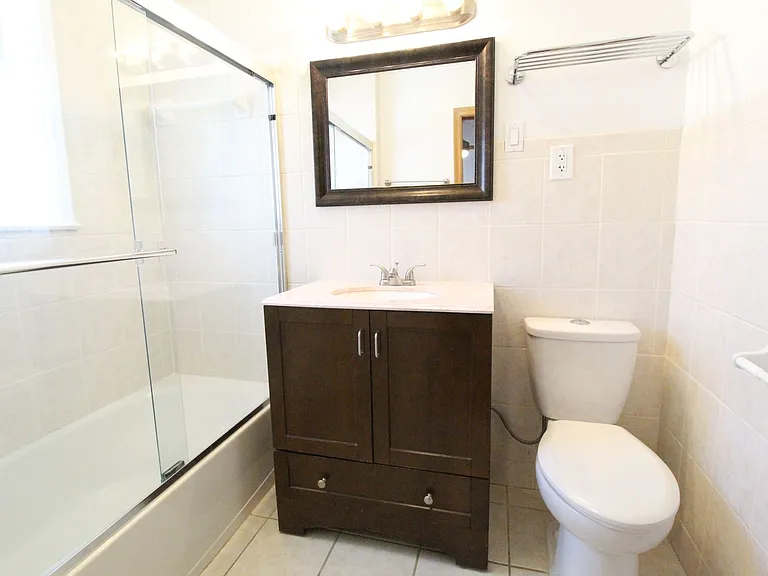 1312 W 39th St #1 — Photo 12
