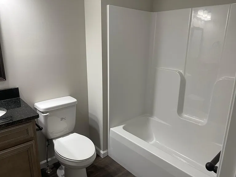 115 Delano Dr — Photo 14
