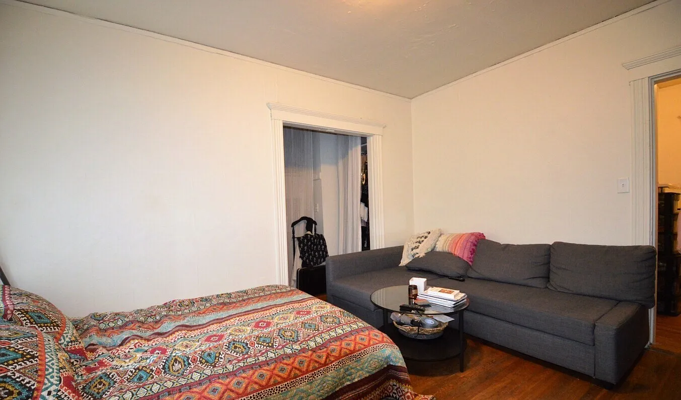 Studio, $2,275 — Photo 4