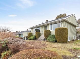 1165 Lawson Ave, West Vancouver, BC V7T2E4