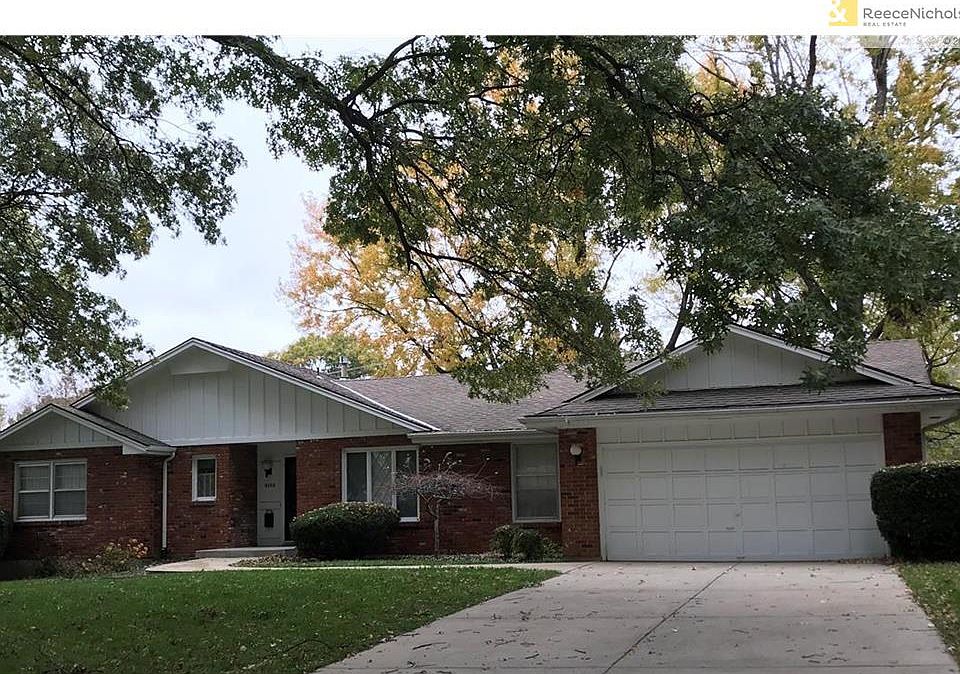 Excellent curb appeal!  Brick front true ranch in prestigious Round HillIn ground sprinklers, newer driveway and walk.