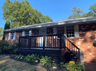 16 Wagon Wheel Trl, Saratoga Springs, NY 12866