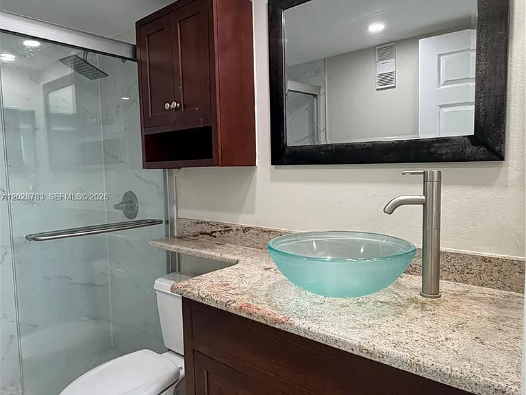 770 Claughton Island Dr #704 — Photo 11