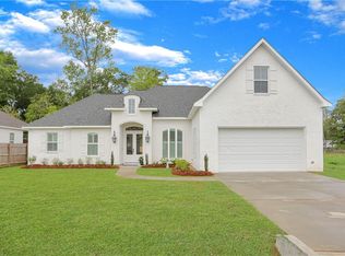 1304 Abita River Dr, Covington, LA 70433
