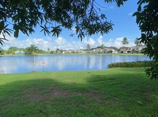 10 Caston Way, Boynton Beach, FL 33426