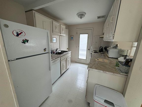 5th image of C 59 Weber Ct