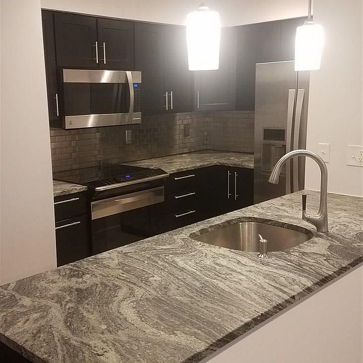 1st image of 127 Grenadier Ct