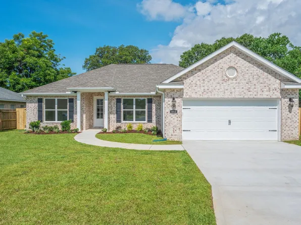 482 Sara Ave, Mary Esther, FL 32569