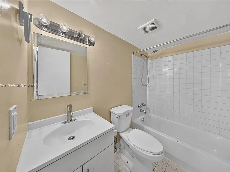 505 NW 177th St #103 — Photo 15