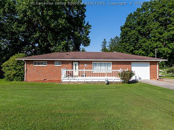 2nd image of 1012 Helen Dr