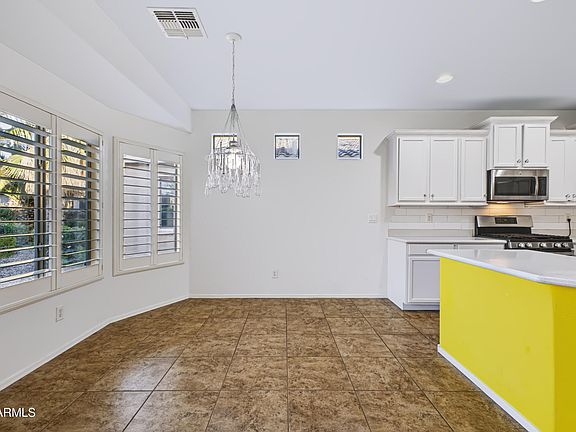 5th image of 20183 N OXBOW Lane