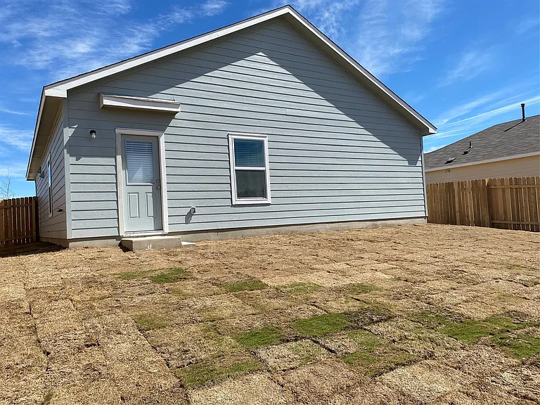 600 Gabriels Bluff Dr — Photo 17