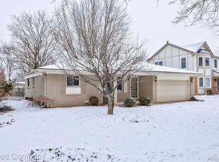 39804 Scottsdale Dr, Canton, MI 48188