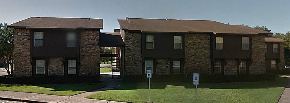 1st image of 301 Yerby St
