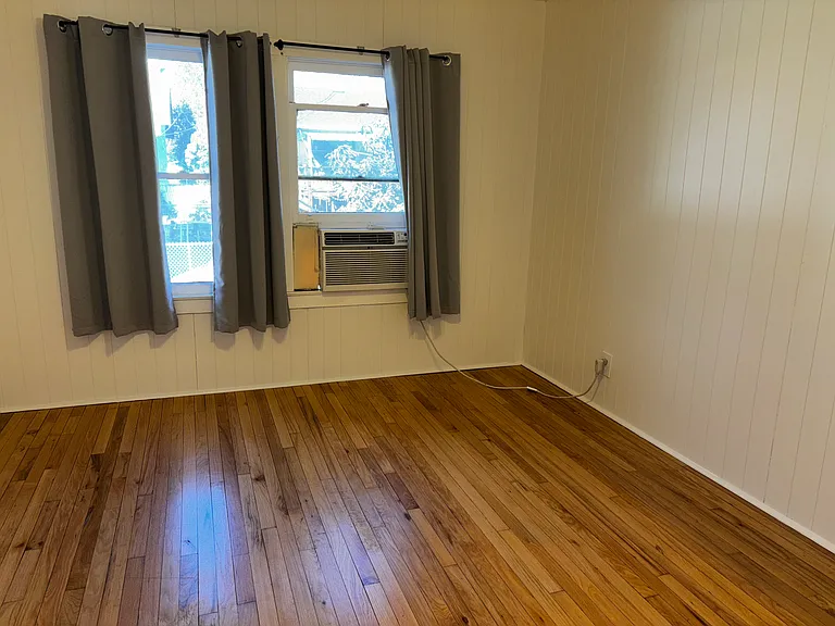 125 Bruning Ave #C — Photo 8