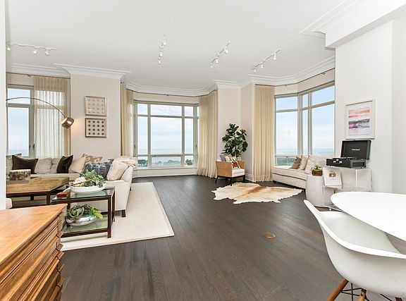 5th image of 2550 N Lakeview Ave #S18-1