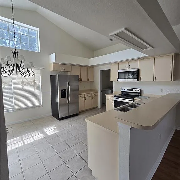 3127 Valley Vista Cir — Photo 5