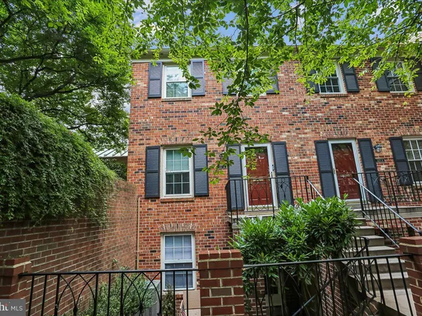 3217 Sutton Pl NW APT A, Washington, DC 20016