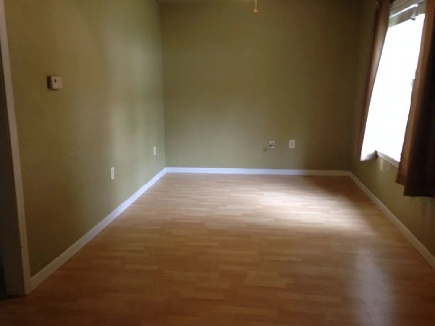 39.1 - 830 S. Hall — Photo 2