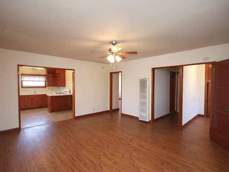 913 S Olive Avenue Alhambra Cir #1/2 — Photo 2