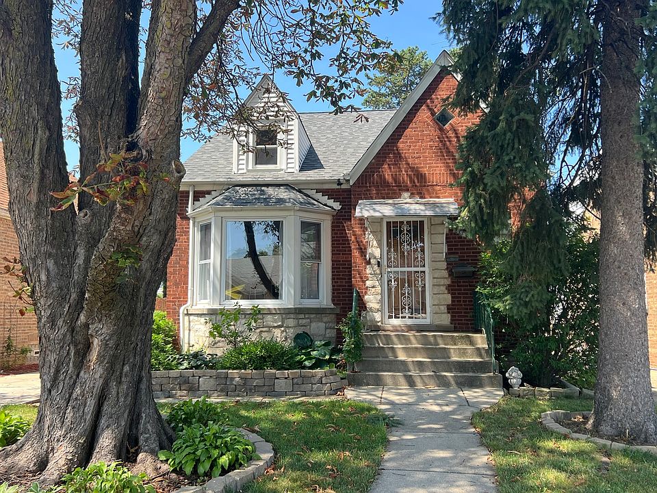 1st image of 4822 N Mulligan Ave