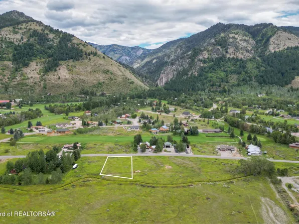 119 Hardman Rd, Thayne, WY 83127