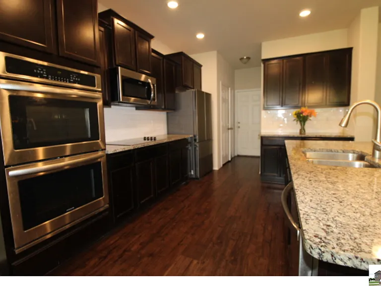 1202 Stonewall Rdg — Photo 8
