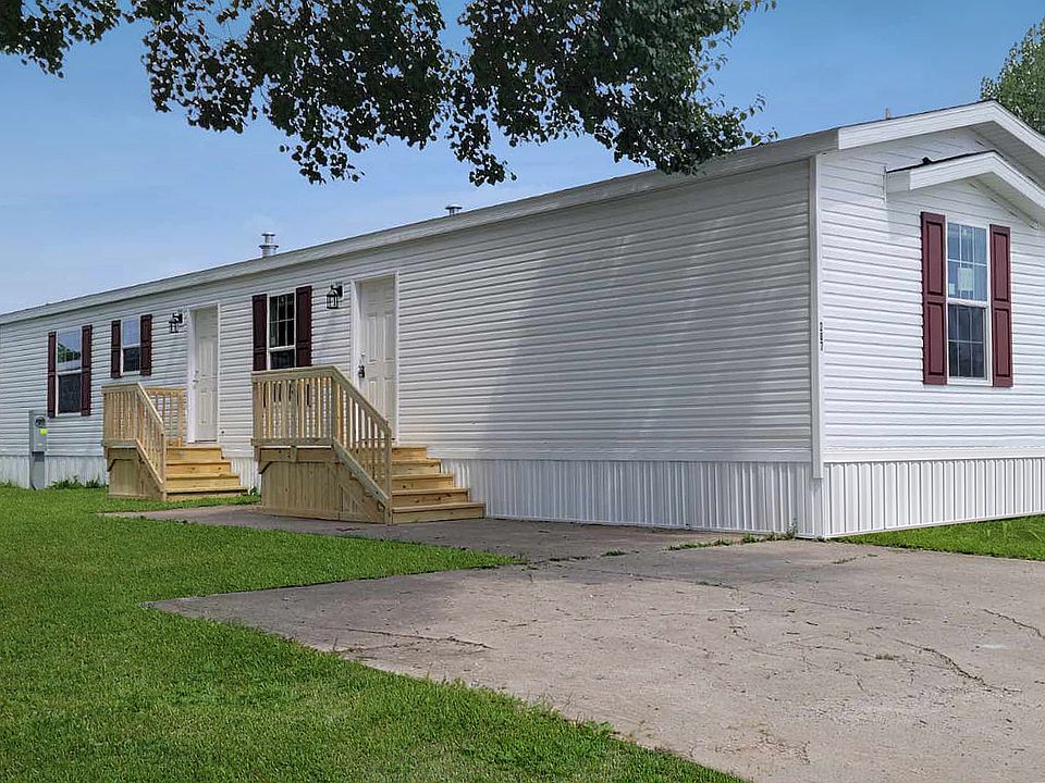 1st image of 207 Avon Village Dr