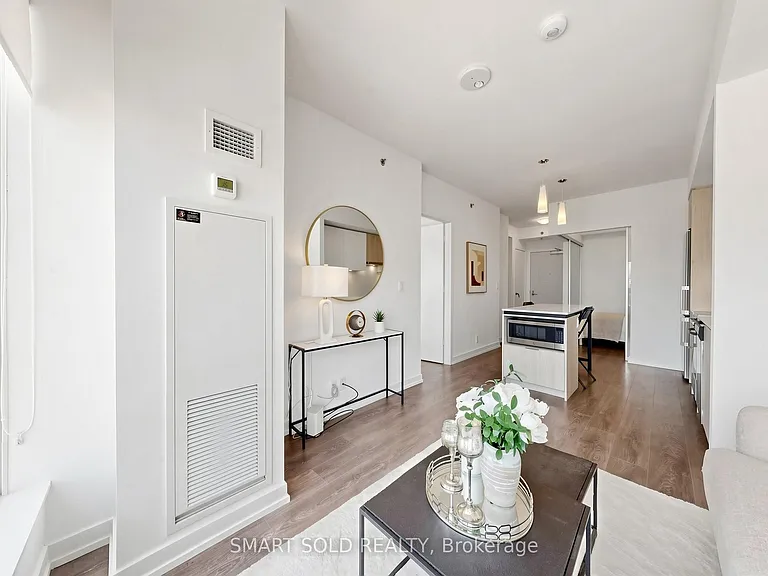 203 College St #1405 — Photo 15