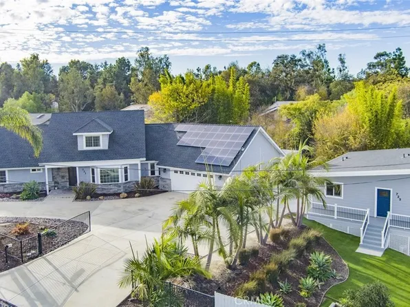 721 Oleander Pl, Vista, CA 92081