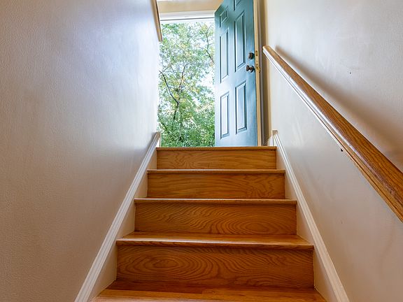 2nd image of 1704 Sienna Ct