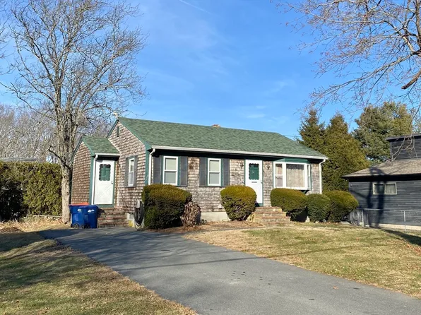 32 Seaview Ave, Fairhaven, MA 02719