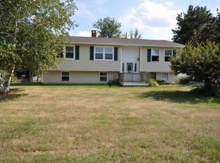14 Alder Ln, Dover, NH 03820
