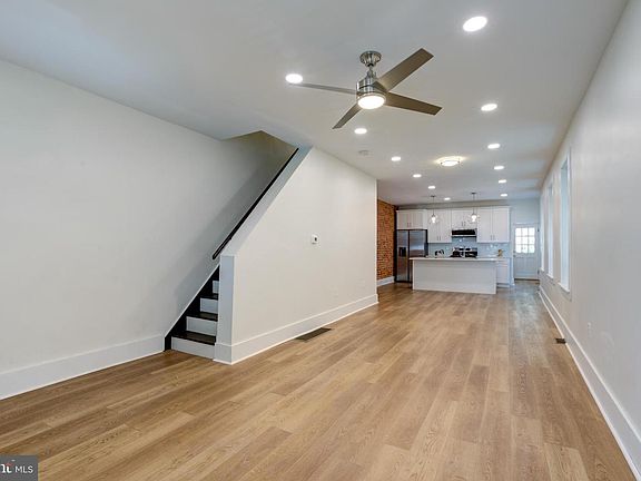 5th image of 4330 Pechin St
