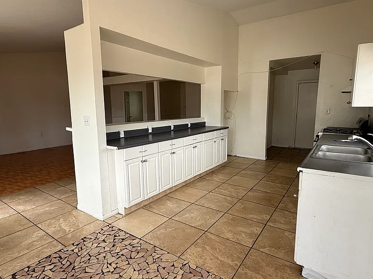 25210 Hazelwood Cir — Photo 11