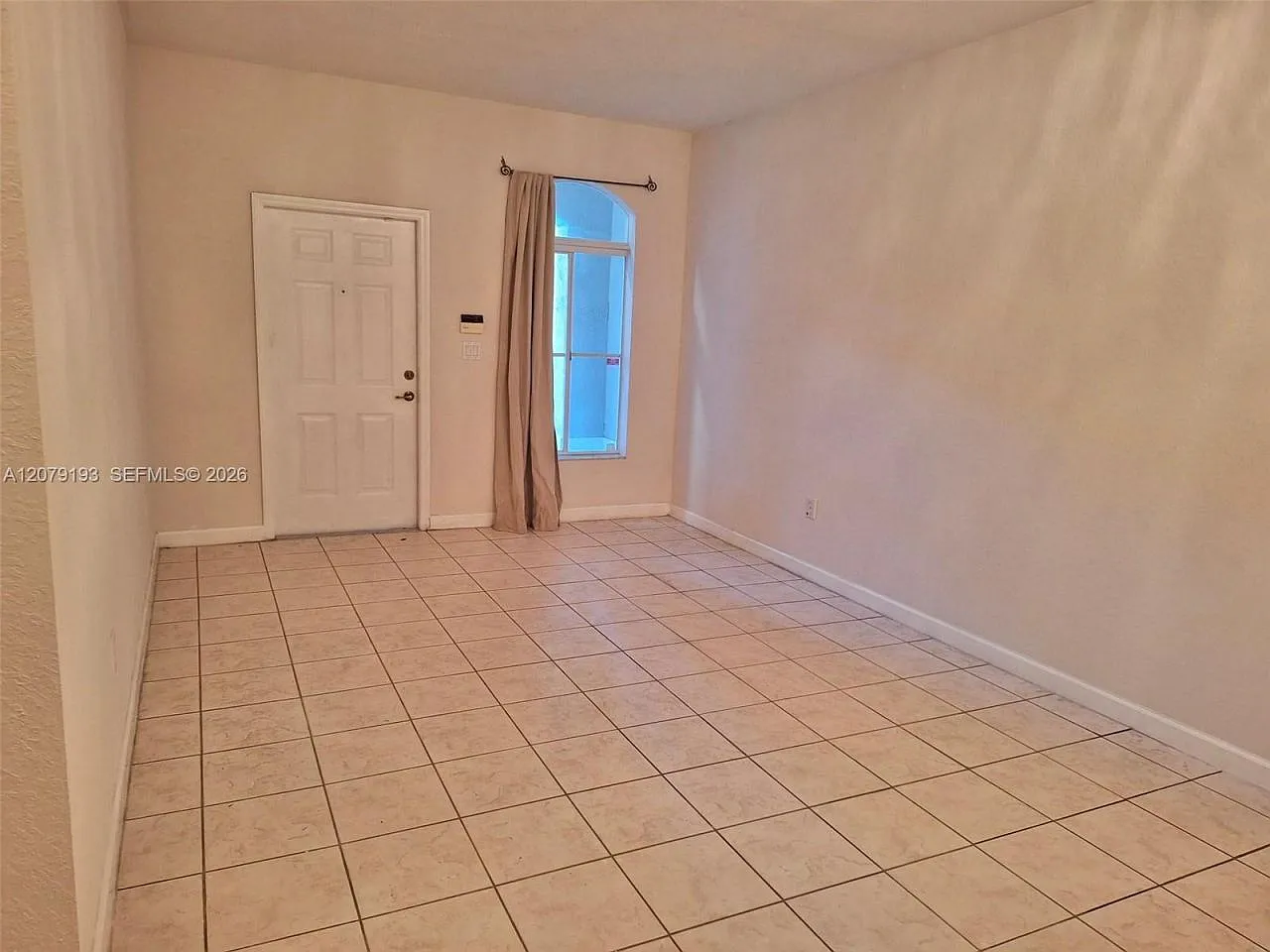 3 bed, 2.5 bath, 1512 sqft, $3,550 — Photo 2