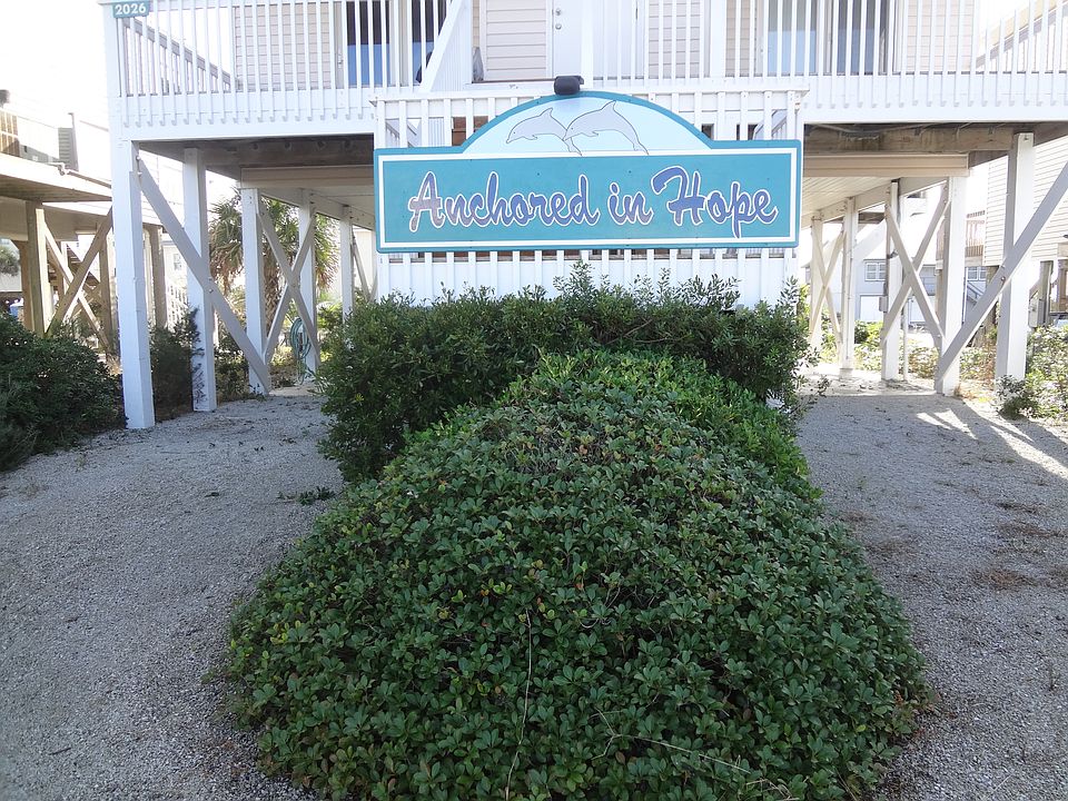 2nd image of 2026 W Beach Dr