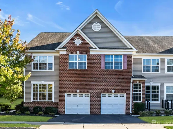 2464 Canterbury Ln, North Brunswick, NJ 08902