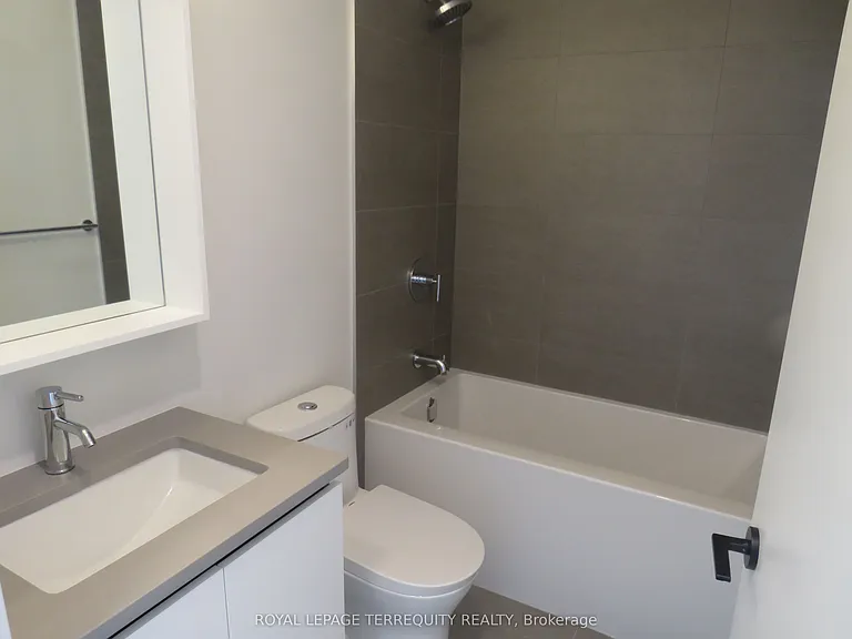35 Parliament St #3304 — Photo 18