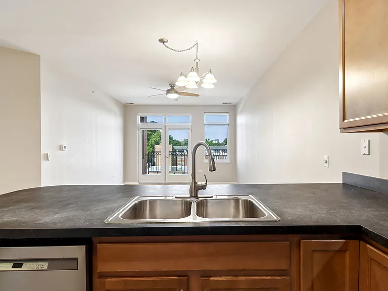 106 S Ridgeland Ave #402 — Photo 14