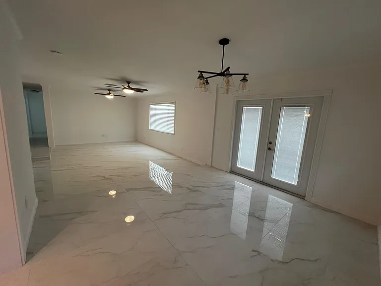 4831 W San Miguel St — Photo 9